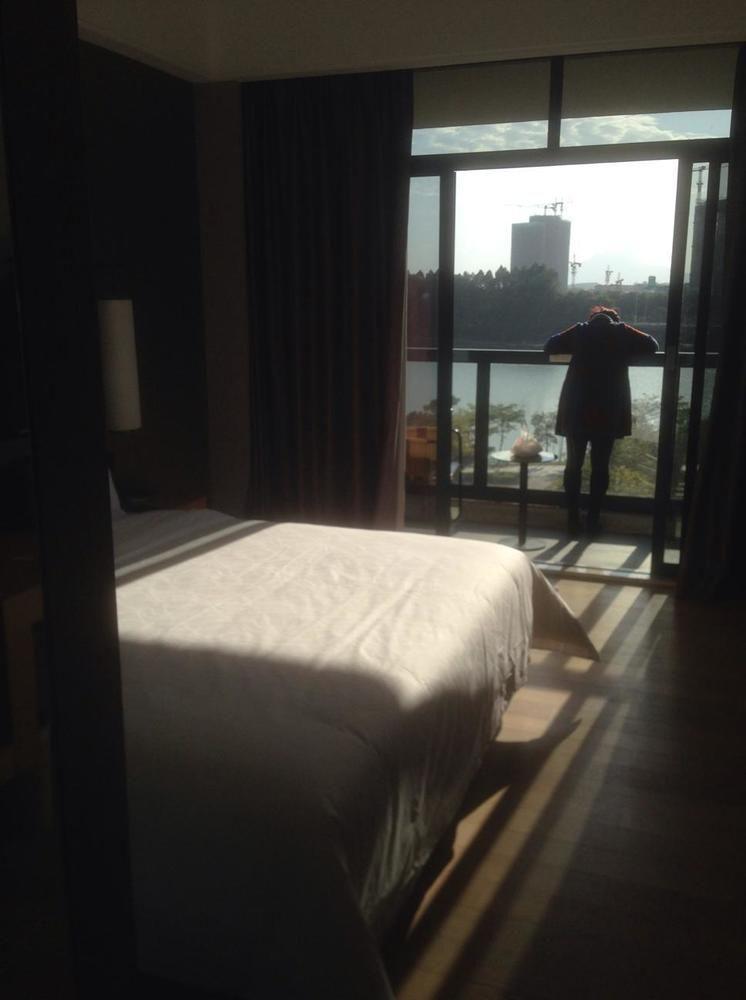 Silver World Hotels Resorts Dongguan  Bagian luar foto