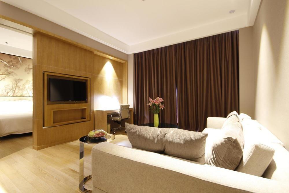 Silver World Hotels Resorts Dongguan  Bagian luar foto